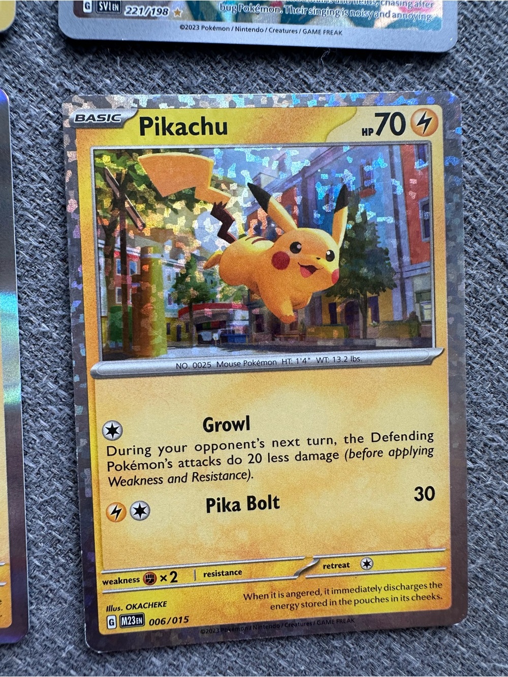 Pokemon Trading Card Lot - Gold Flareon V, Yellow Pikachu, Blue Latias - Picture 7 of 16